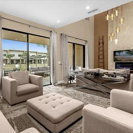 3 Bedrooms- 3,5 Bathrooms- Magic Village 7584 Bd